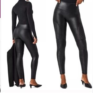 Spanx‎ black motto leggings